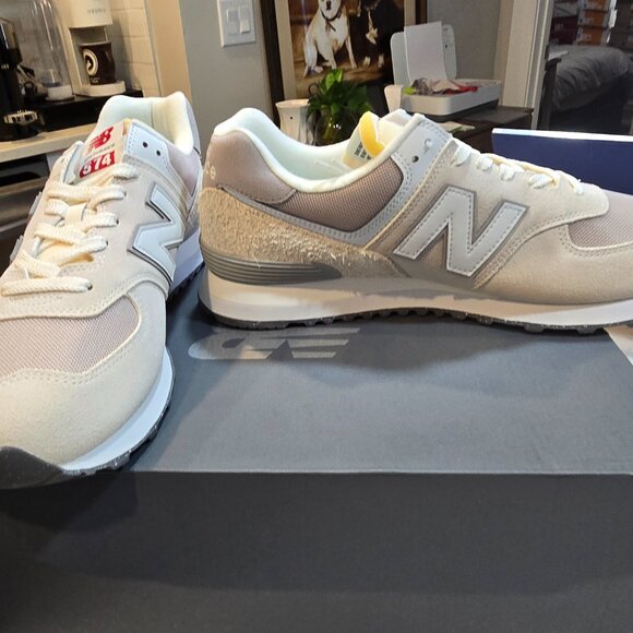 New Balance Gray and White Sneakers - Picture 2 of 14